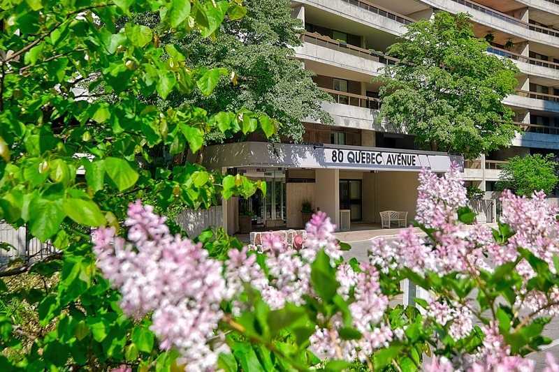 High Park Green Condos – 80 Quebec Ave