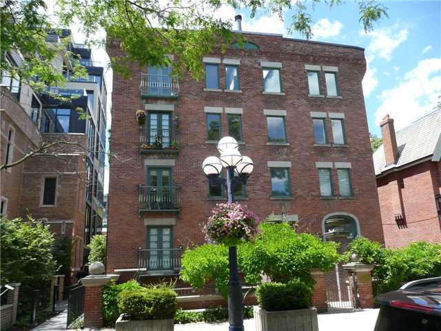 40 Hazelton Condos – 40 Hazelton Ave