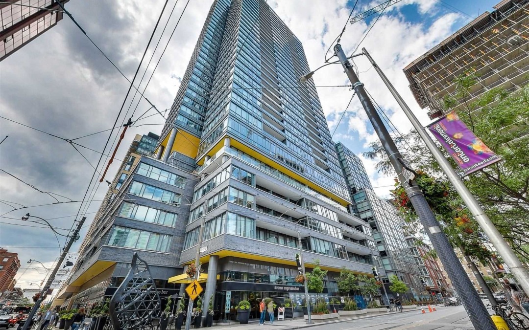 Charlie Condos – 8 Charlotte St