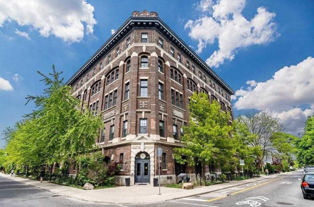 Argyle Lofts : 183 Dovercourt Rd