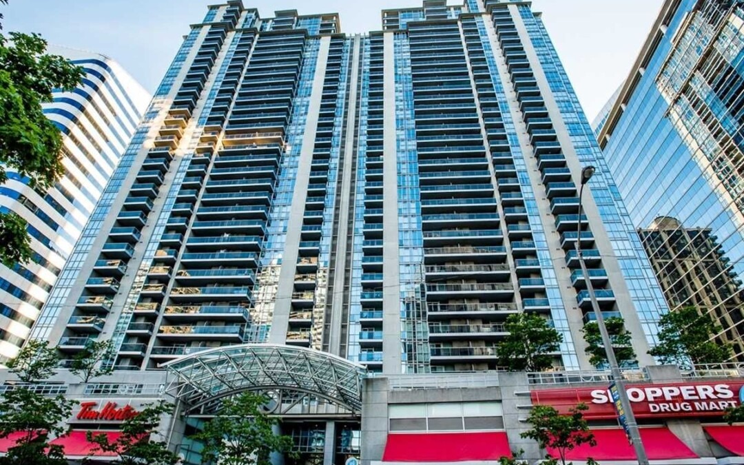 Ultima 2 Condos : 4978 Yonge St