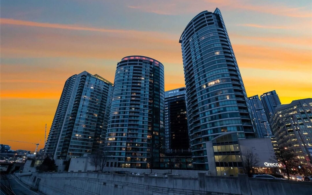 Matrix Condos – 361 Front St W